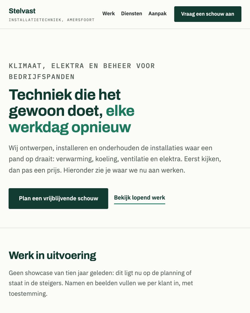 Schermafbeelding van de voorbeeldsite Stelvast Installatietechniek: een zakelijke, strakke homepage voor een installatiebedrijf.